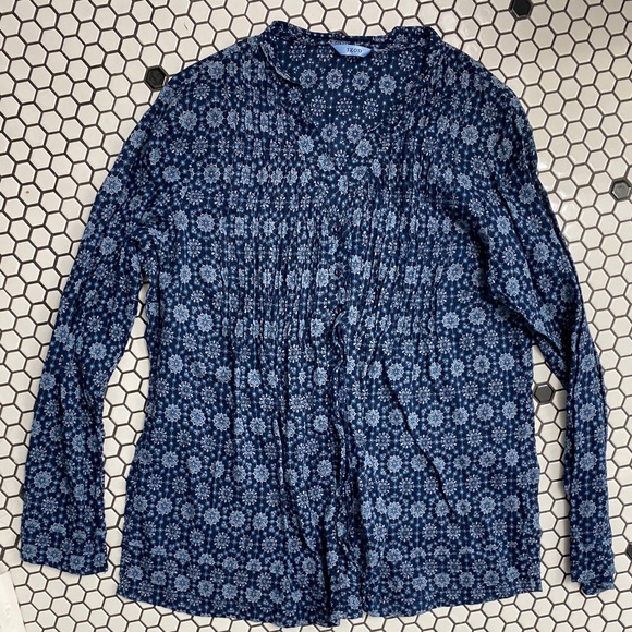 Izod top size small (no tag) - Picture 1 of 5